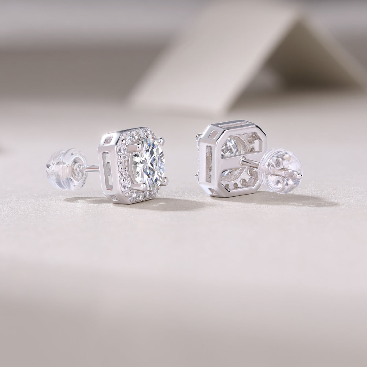 The Rose In The Heart - Earrings Set With 1-carat Top-quality Moissanite S925, Silver And Platinum-plated Stud Earrings, A Fashionable And Trendy Accessory That Can Be Tested With A Diamond Pen