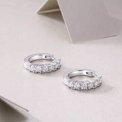 Pursuit - Top-quality Moissanite S925 Silver And Platinum-plated Stud Earrings, A Fashionable And Trendy Accessory, Can Be Tested With A Diamond Pen