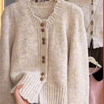 Fashion Round Neck Buttoned Knit Sweater For Women