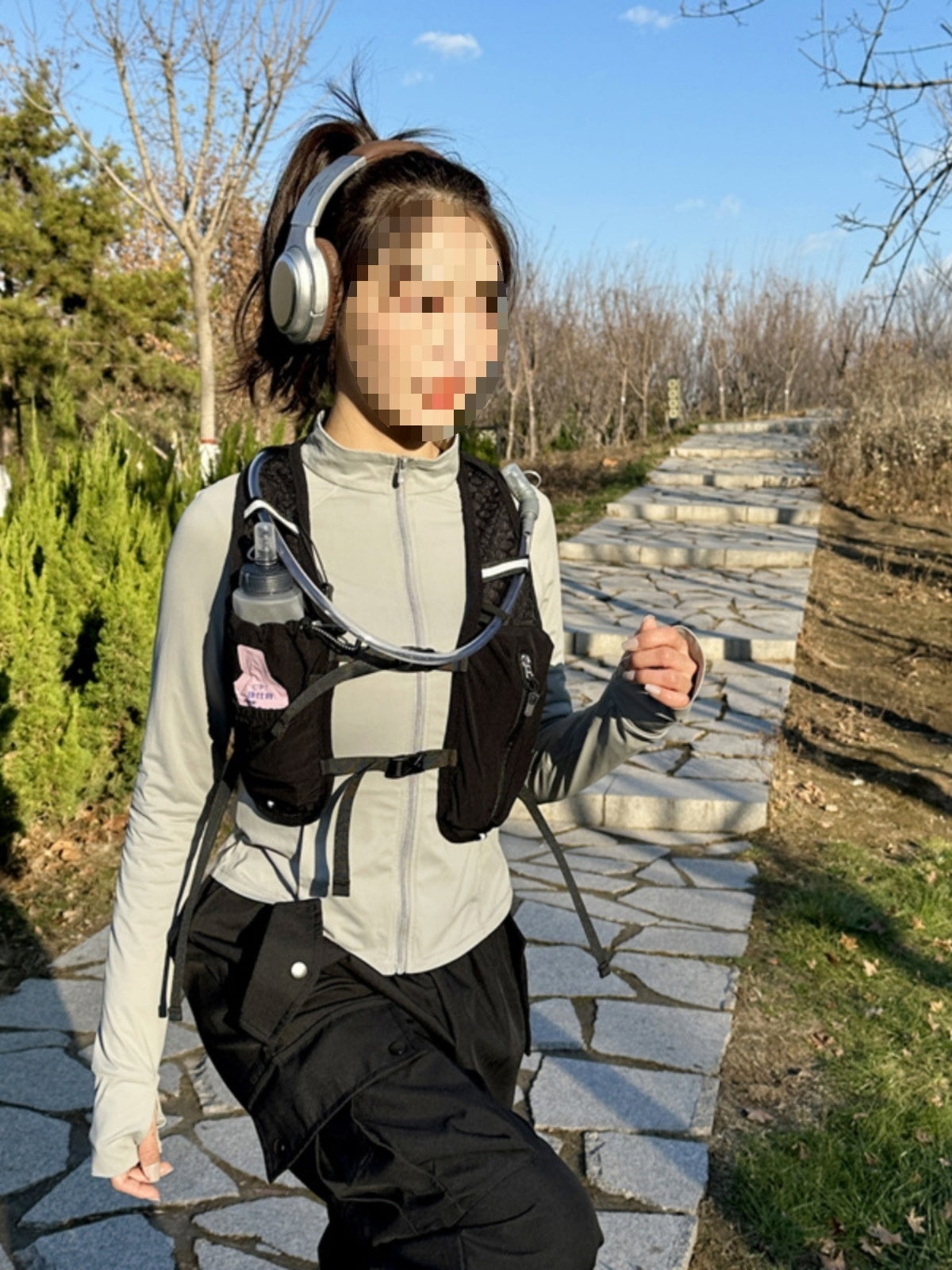 Running Mobile Phone Outdoor Mountaineering Biking Walking Vest Bag