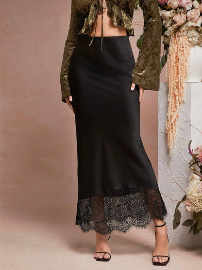 Lace Patchwork Satin Dress With A Luxurious Touch For Socialites