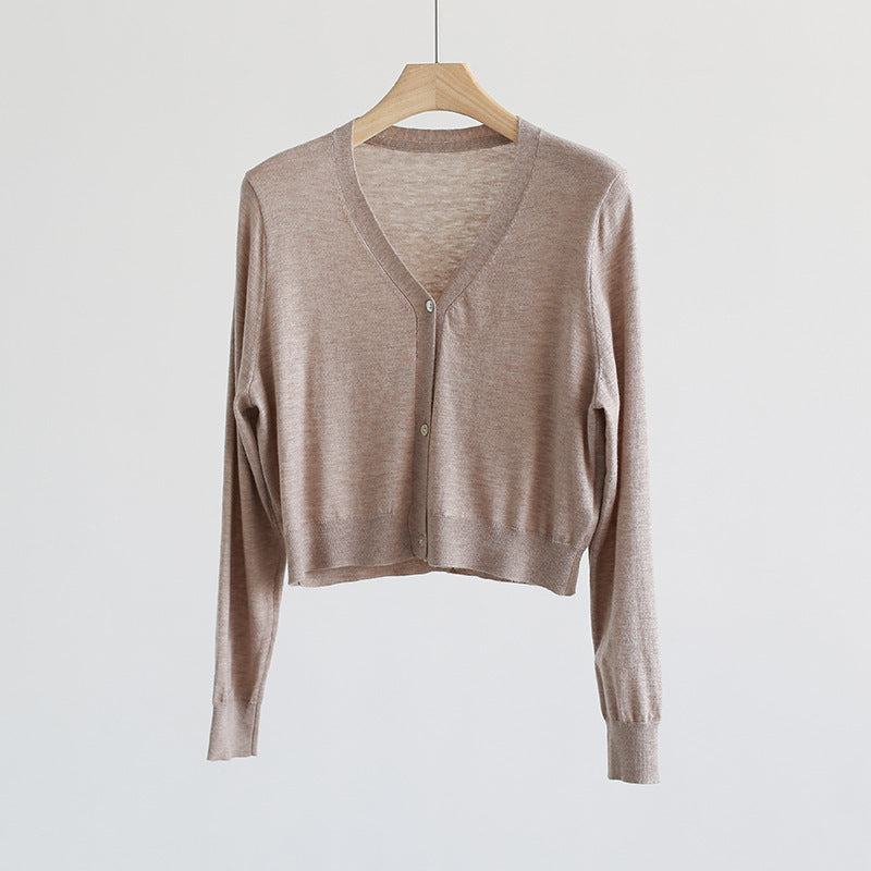 Spring And Summer Fashionable Soft And Comfortable V-neck Short Sweater