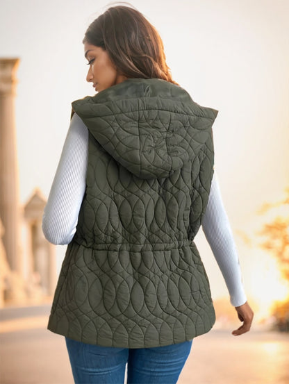 A Solid-colored Vest For Ladies