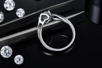 Angel's Heart - Set With 1-carat Top-quality Moissanite S925 Silver And Platinum-plated Diamond Wedding Ring. The Ring Can Be Inspected With A Diamond Pen