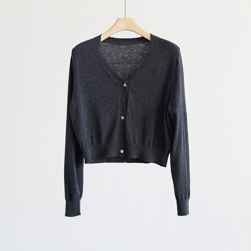 Spring And Summer Fashionable Soft And Comfortable V-neck Short Sweater